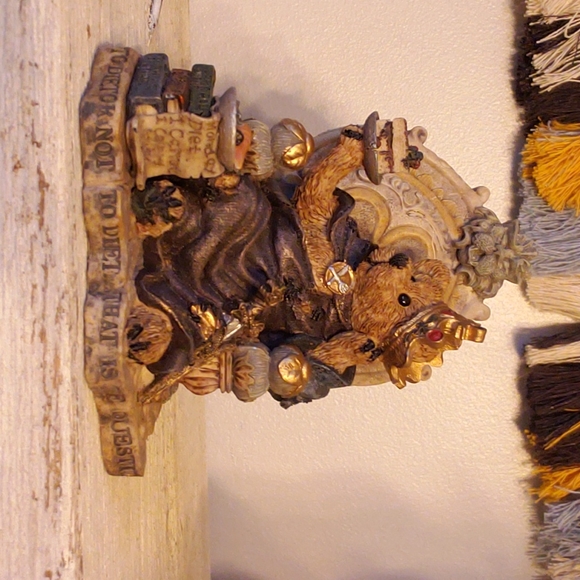 Boyd's Bear Christmas Statues - Picture 2 of 4